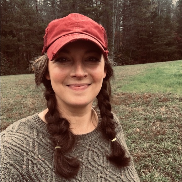 Meet your Posher, Elizabeth - Picture 2 of 5